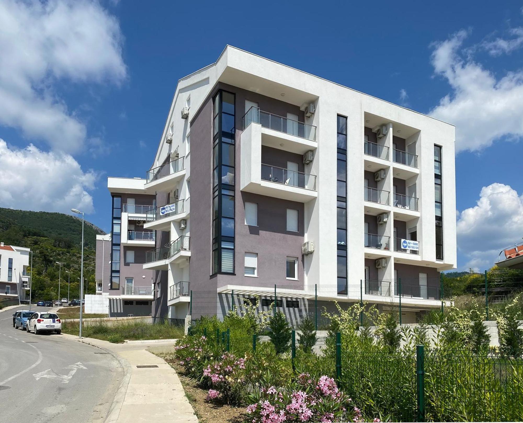Apartment Sova ティヴァト エクステリア 写真